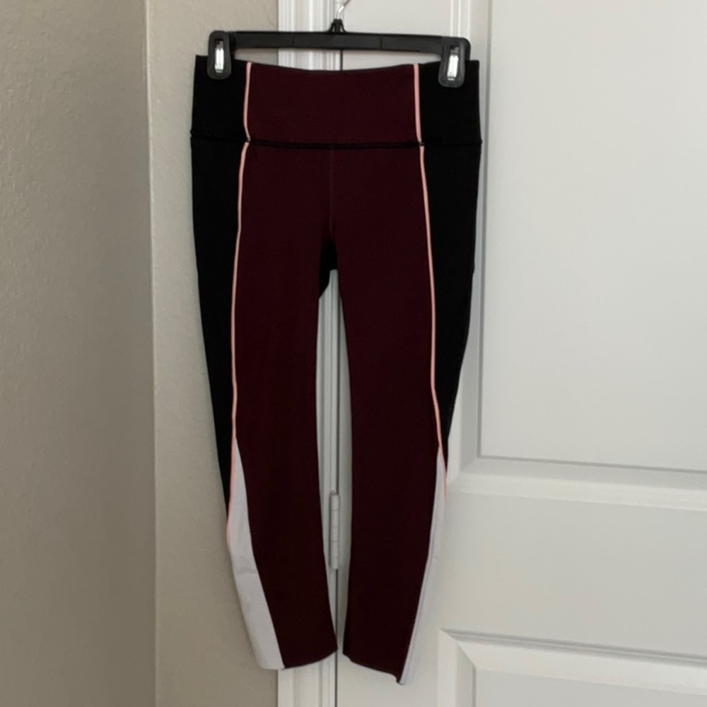 Athleta Velocity Colorblock Capri